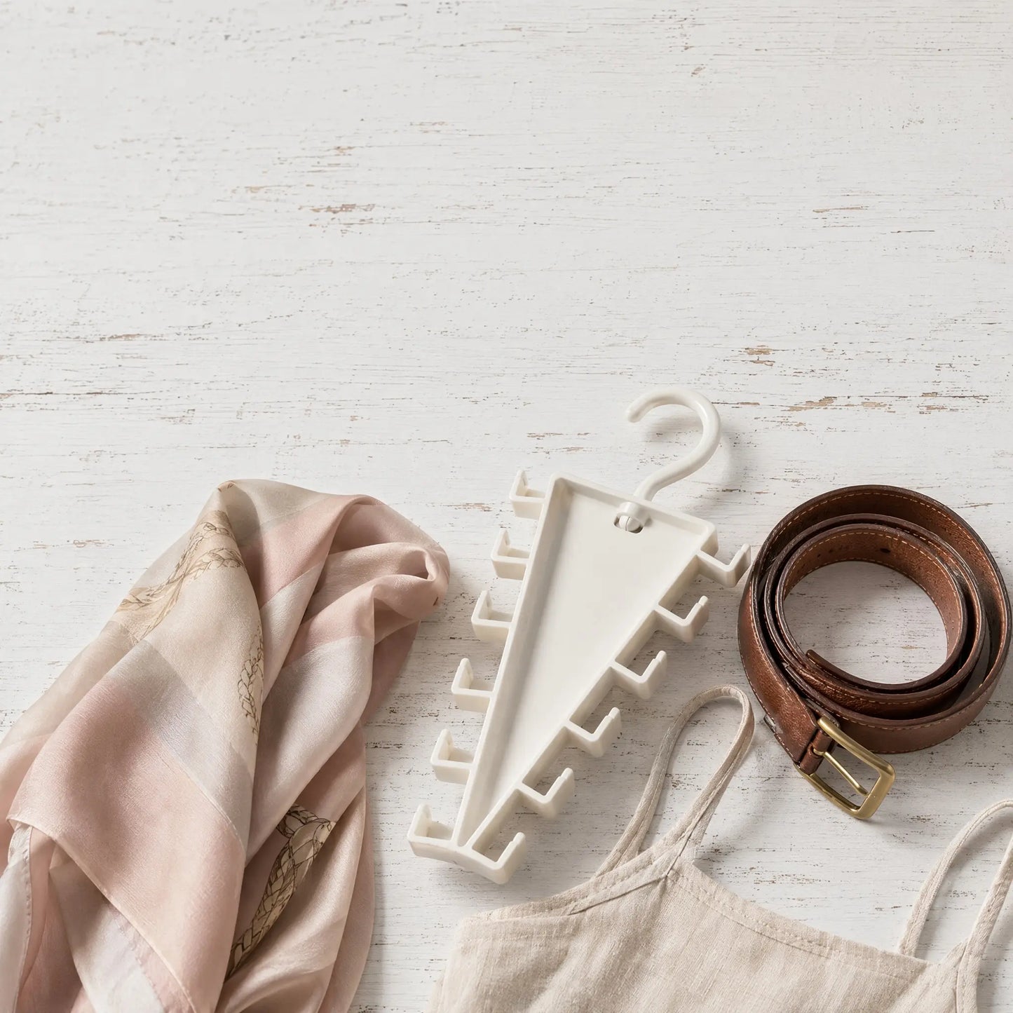 V-Shaped Double-Sided Closet Organizer Hanger – 360° Rotatable Space-Saving Rack with 12 Hooks