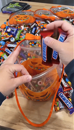 Halloween Goodie Bags Plastic Candy Gift Bags with Handle